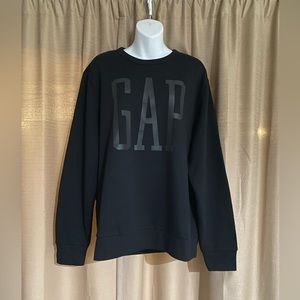 New GAP crewneck